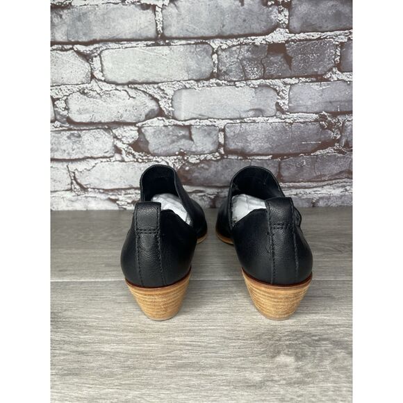 Frye and Co. Rubie Black Leather Slip On V Cut Out Sides Heel Booties Women 7.5M - Picture 4 of 16